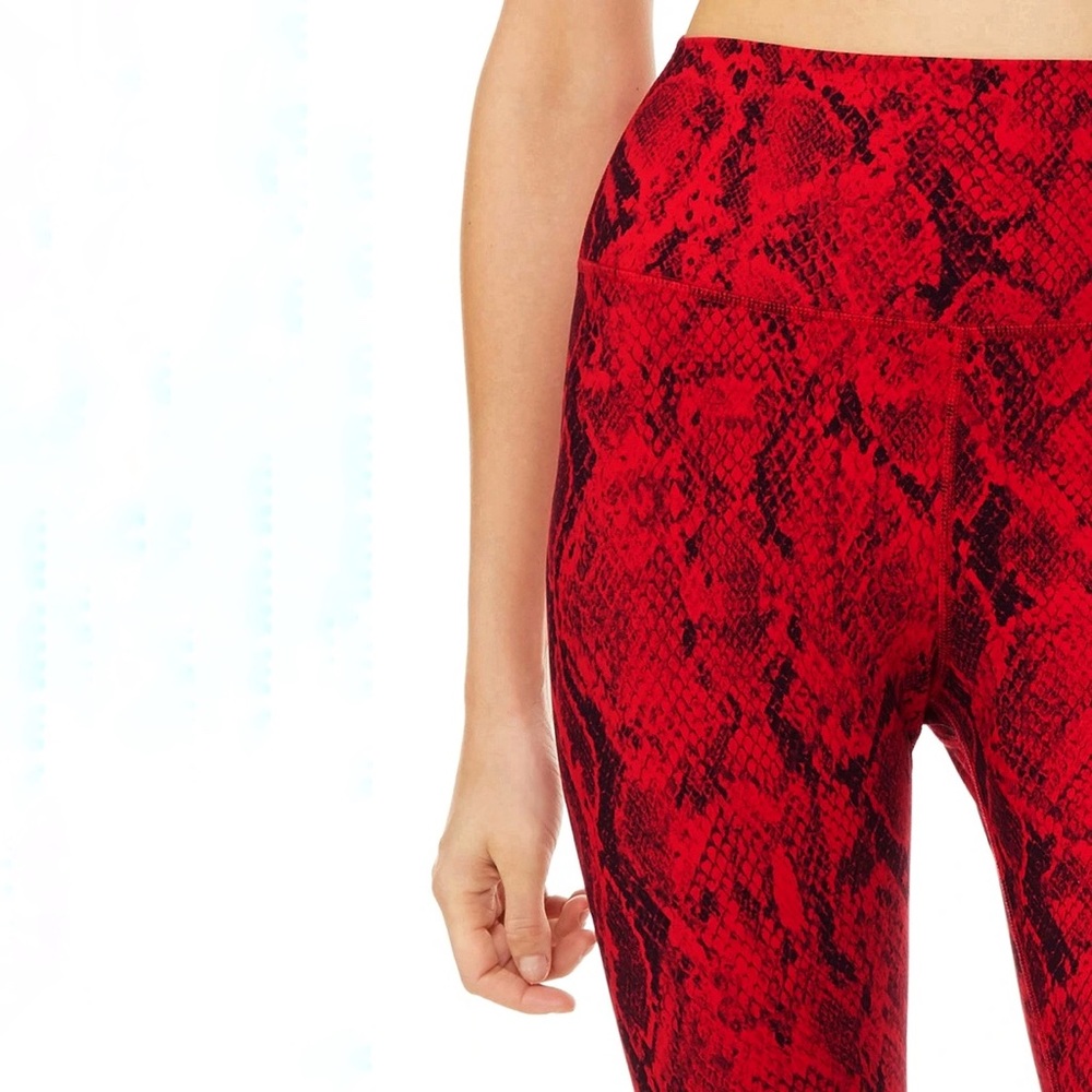 NWT - Alo Yoga High-Waist Snakeskin Vapor Legging - Picture 2 of 11